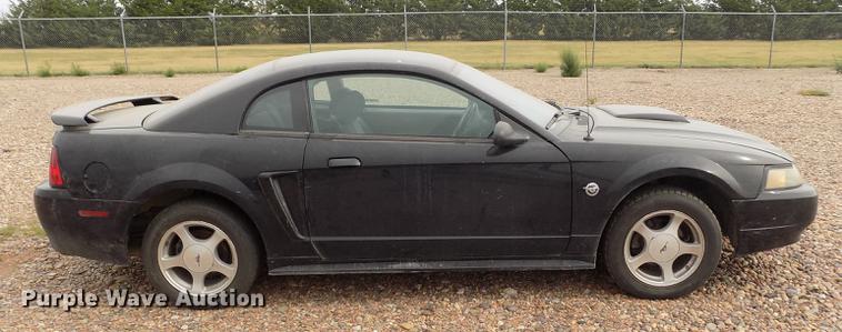 image for item ER9054 2004 Ford Mustang
