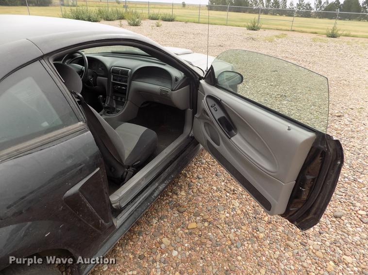 image for item ER9054 2004 Ford Mustang