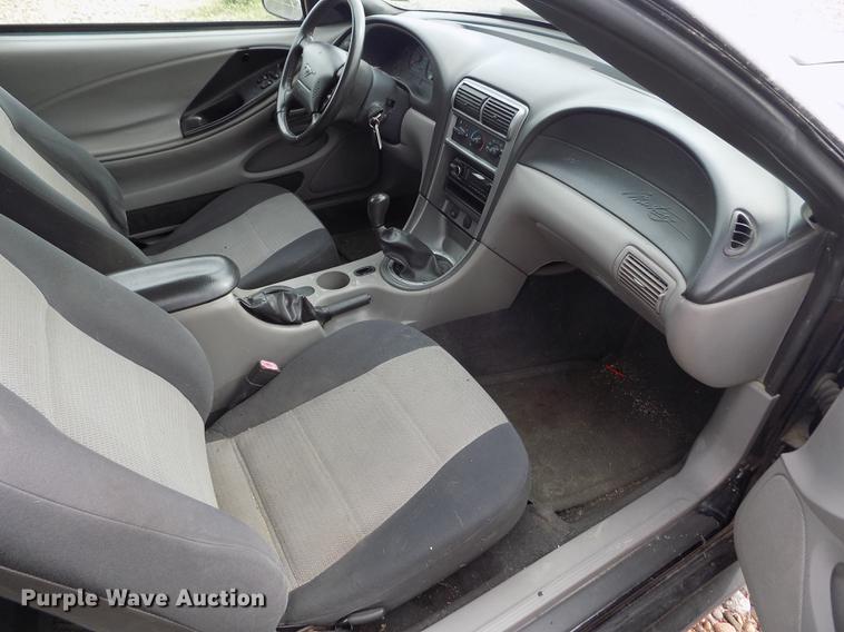 image for item ER9054 2004 Ford Mustang