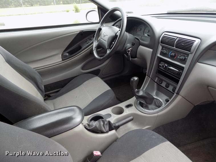 image for item ER9054 2004 Ford Mustang