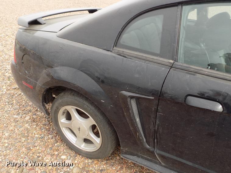 image for item ER9054 2004 Ford Mustang