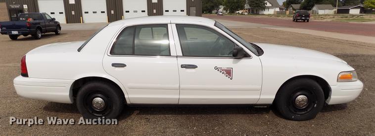 image for item ER9055 2003 Ford Crown Victoria Police Interceptor