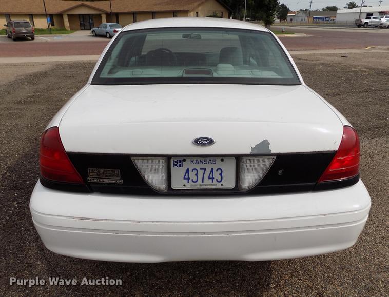 image for item ER9055 2003 Ford Crown Victoria Police Interceptor
