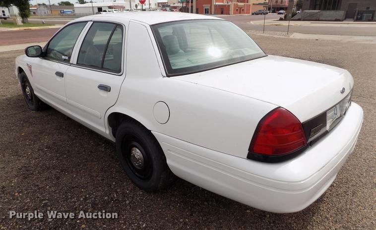 image for item ER9055 2003 Ford Crown Victoria Police Interceptor