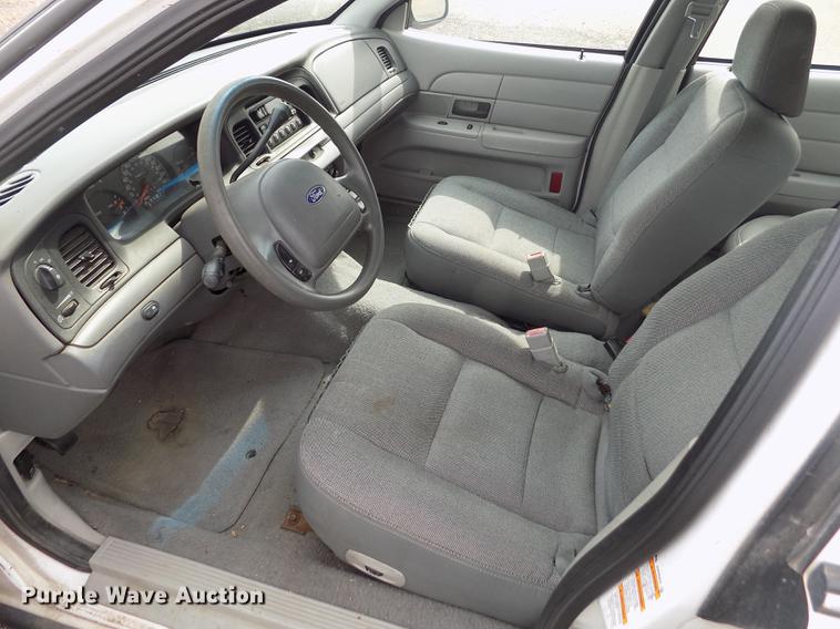 image for item ER9055 2003 Ford Crown Victoria Police Interceptor