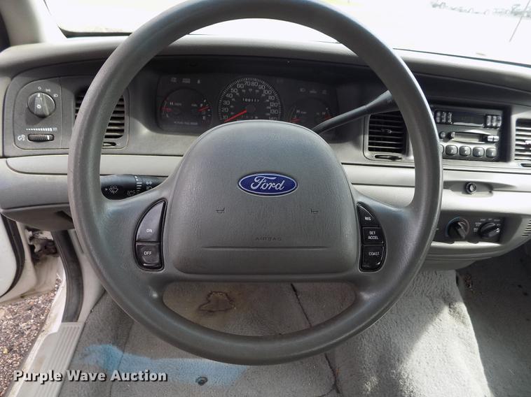 image for item ER9055 2003 Ford Crown Victoria Police Interceptor