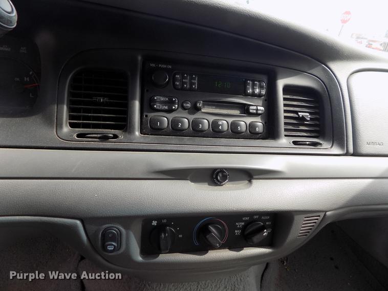 image for item ER9055 2003 Ford Crown Victoria Police Interceptor