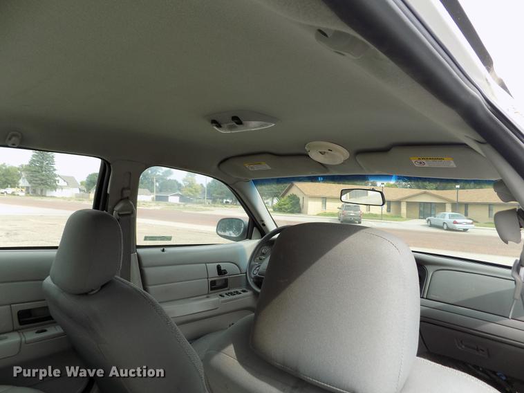 image for item ER9055 2003 Ford Crown Victoria Police Interceptor