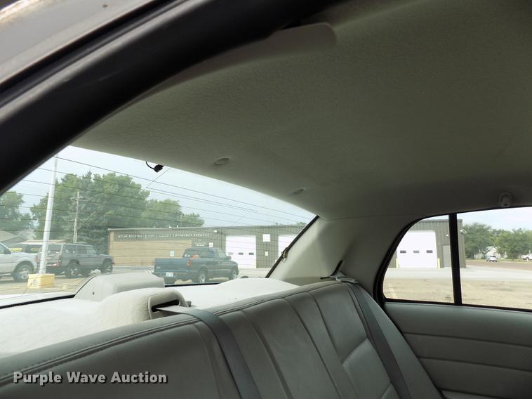 image for item ER9055 2003 Ford Crown Victoria Police Interceptor