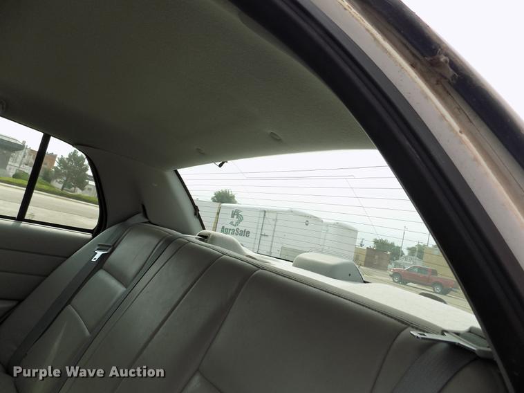 image for item ER9055 2003 Ford Crown Victoria Police Interceptor