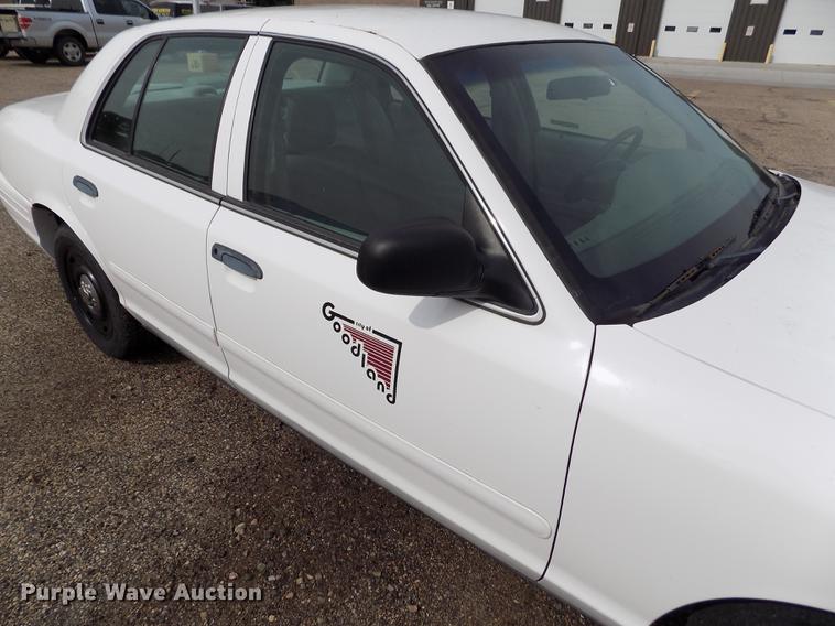 image for item ER9055 2003 Ford Crown Victoria Police Interceptor