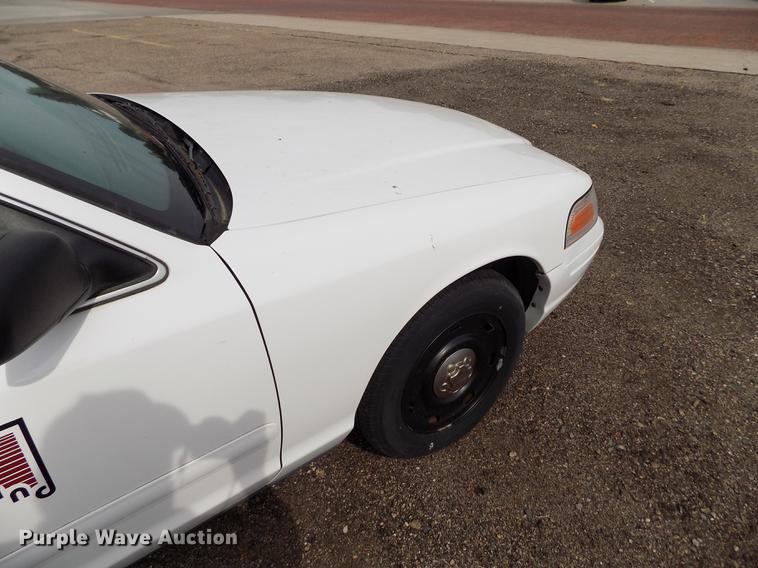 image for item ER9055 2003 Ford Crown Victoria Police Interceptor