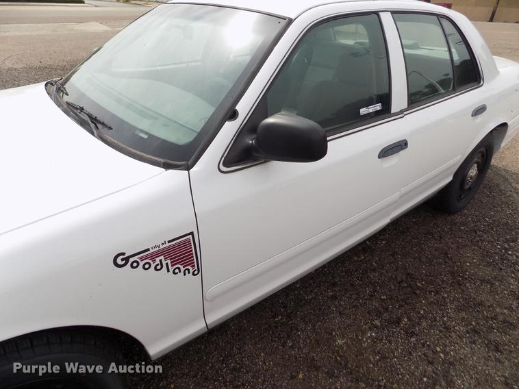 image for item ER9055 2003 Ford Crown Victoria Police Interceptor