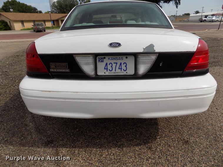 image for item ER9055 2003 Ford Crown Victoria Police Interceptor