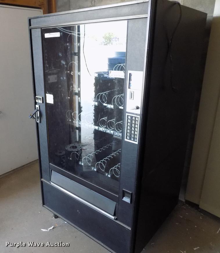 image for item ER9057 National Vendors Snacktron 1 vending machine