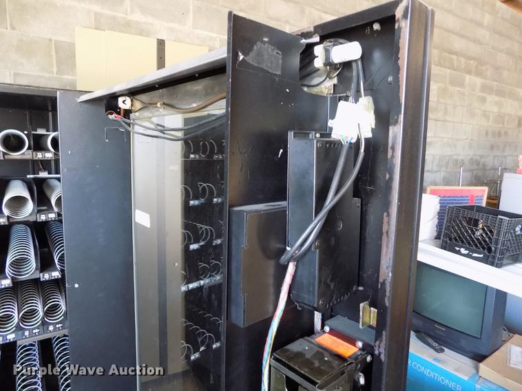 image for item ER9057 National Vendors Snacktron 1 vending machine