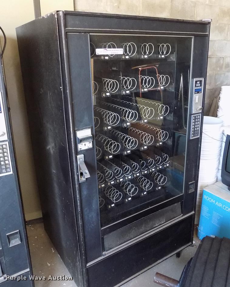 image for item ER9058 National Vendors Snacktron 1 vending machine