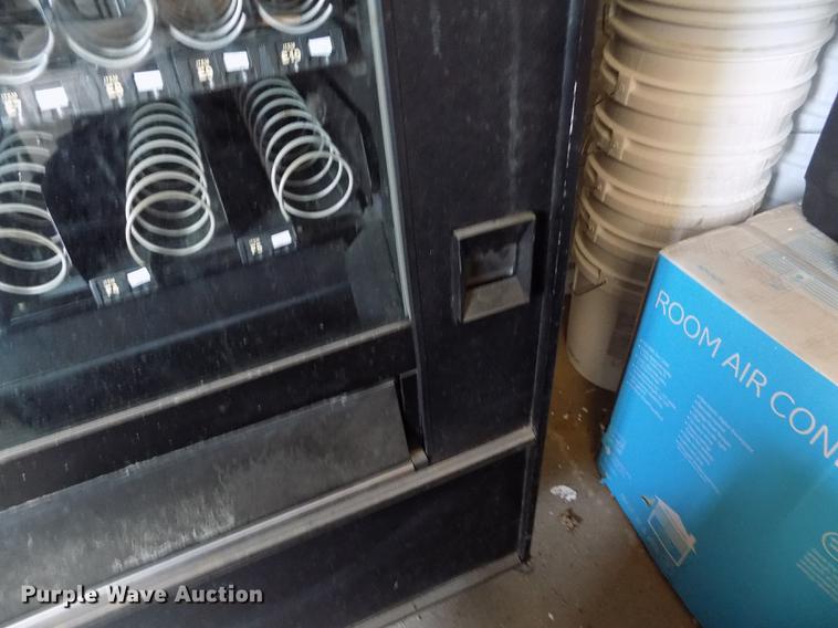 image for item ER9058 National Vendors Snacktron 1 vending machine