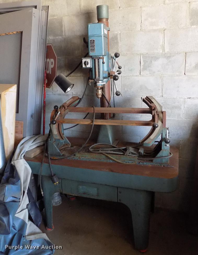 image for item ER9059 Winona Van Norman L250BW seat and guide machine