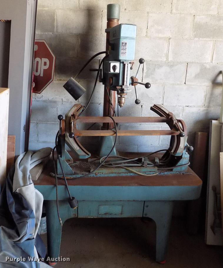 image for item ER9059 Winona Van Norman L250BW seat and guide machine