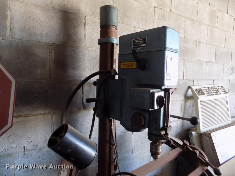 image for item ER9059 Winona Van Norman L250BW seat and guide machine