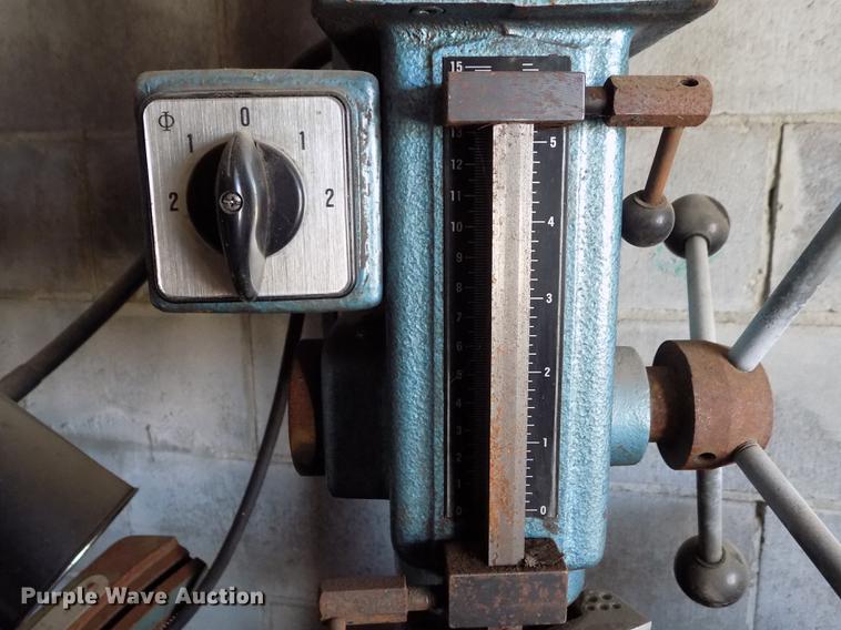 image for item ER9059 Winona Van Norman L250BW seat and guide machine