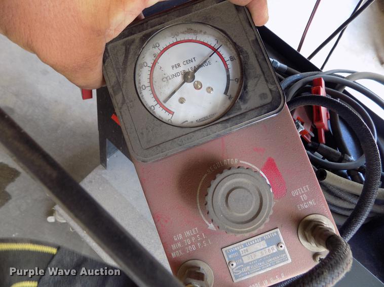 image for item ER9066 SUN Sleuth One engine analyzer