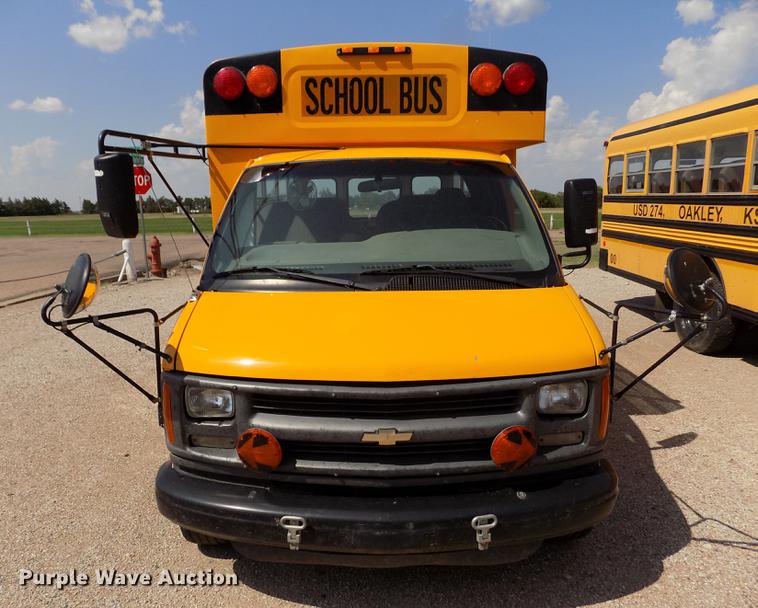 image for item ER9071 2001 Chevrolet Express 3500 Cargo school bus
