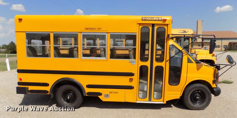 image for item ER9071 2001 Chevrolet Express 3500 Cargo school bus