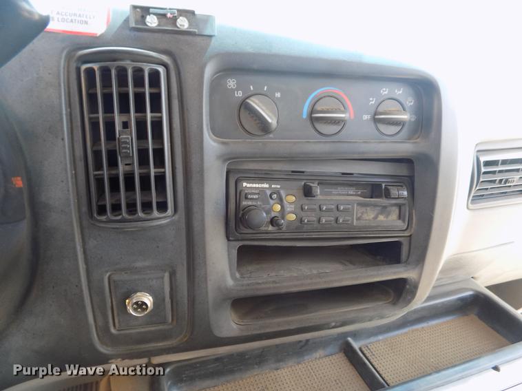 image for item ER9071 2001 Chevrolet Express 3500 Cargo school bus