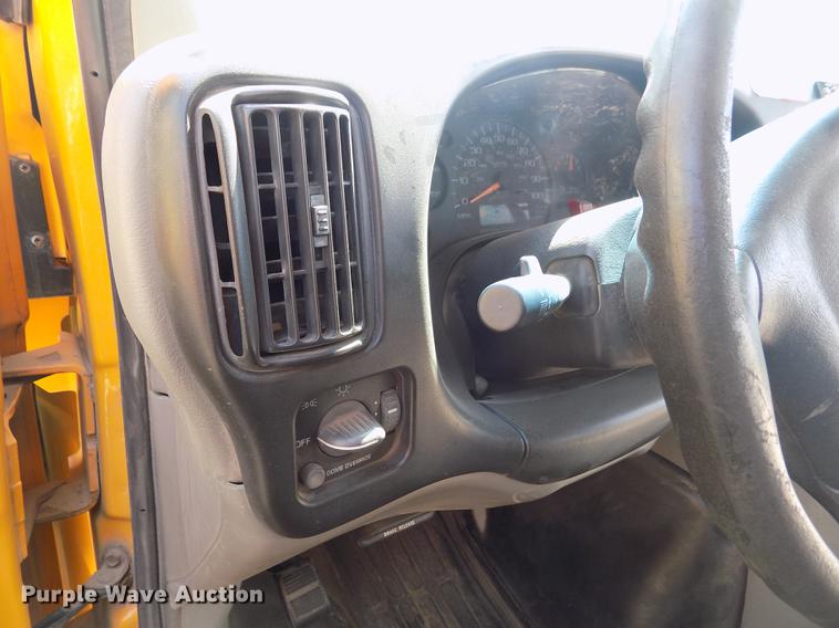 image for item ER9071 2001 Chevrolet Express 3500 Cargo school bus