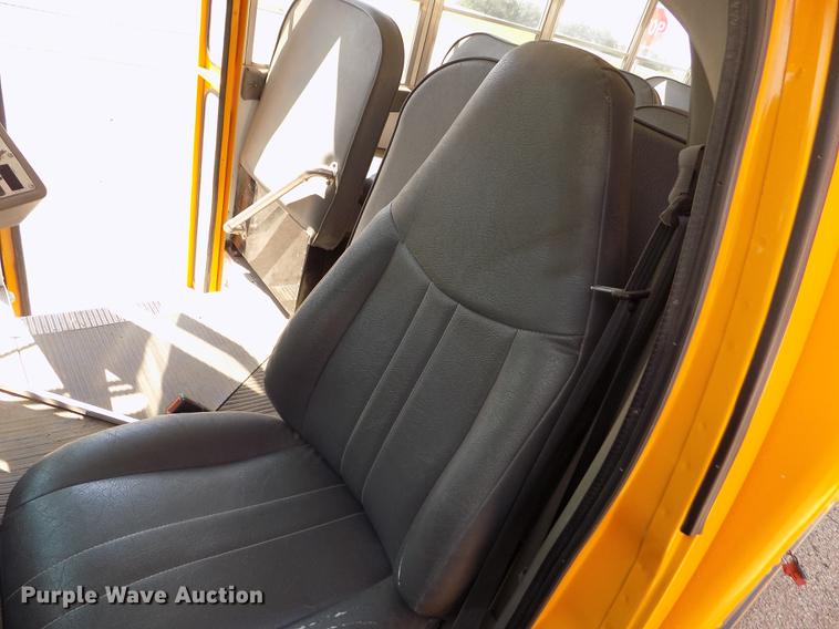 image for item ER9071 2001 Chevrolet Express 3500 Cargo school bus