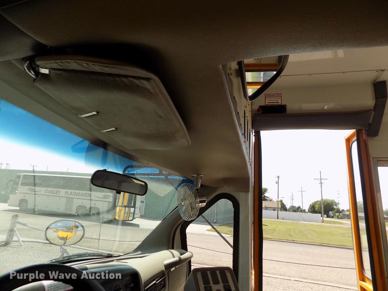 image for item ER9071 2001 Chevrolet Express 3500 Cargo school bus