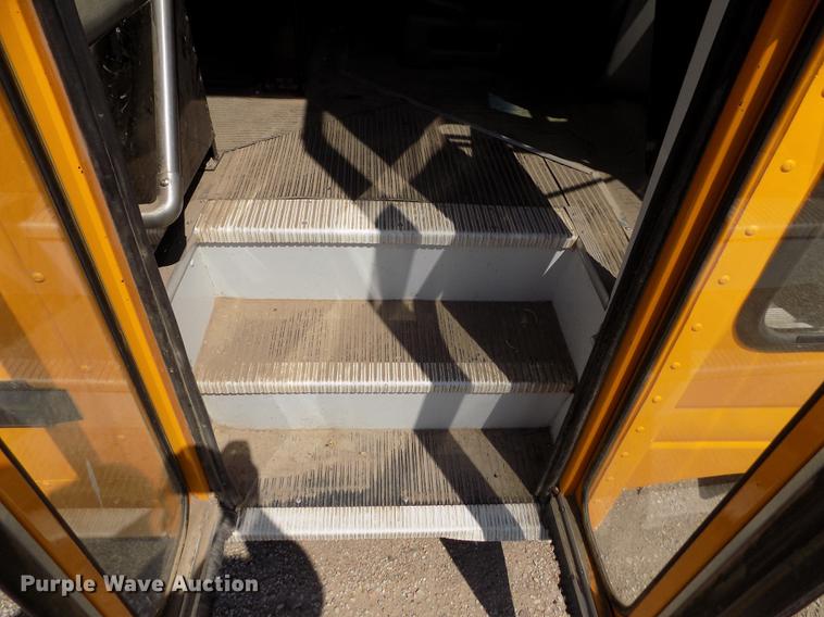 image for item ER9071 2001 Chevrolet Express 3500 Cargo school bus