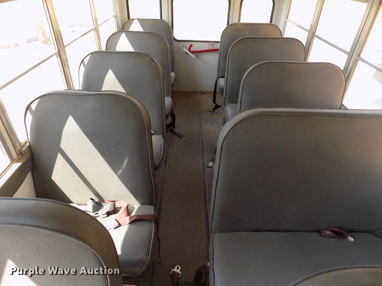 image for item ER9071 2001 Chevrolet Express 3500 Cargo school bus