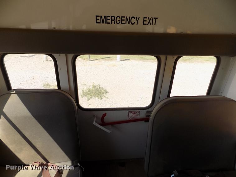 image for item ER9071 2001 Chevrolet Express 3500 Cargo school bus