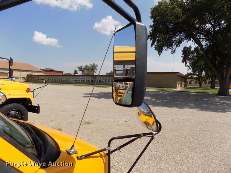 image for item ER9071 2001 Chevrolet Express 3500 Cargo school bus