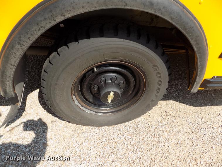 image for item ER9071 2001 Chevrolet Express 3500 Cargo school bus