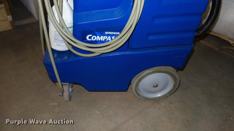 image for item ER9626 Windsor Compass surface cleaning machine