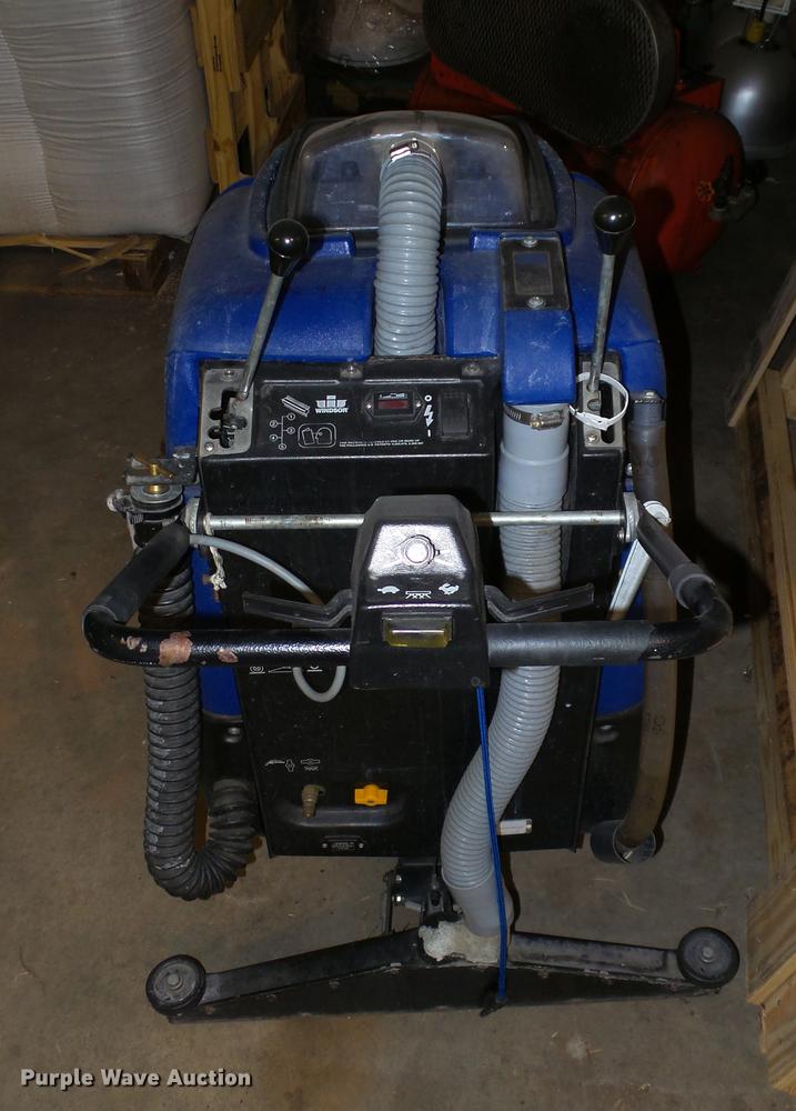 image for item ER9627 Windsor Voyager 2 floor scrubber