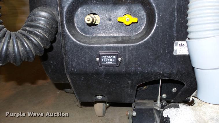 image for item ER9627 Windsor Voyager 2 floor scrubber