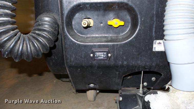 image for item ER9627 Windsor Voyager 2 floor scrubber