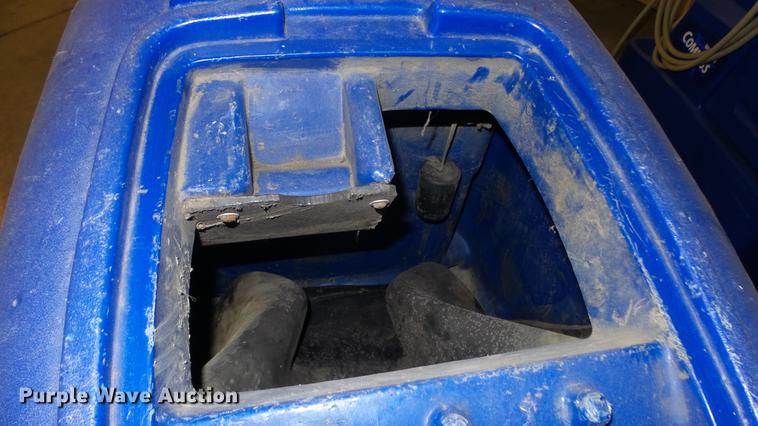 image for item ER9627 Windsor Voyager 2 floor scrubber