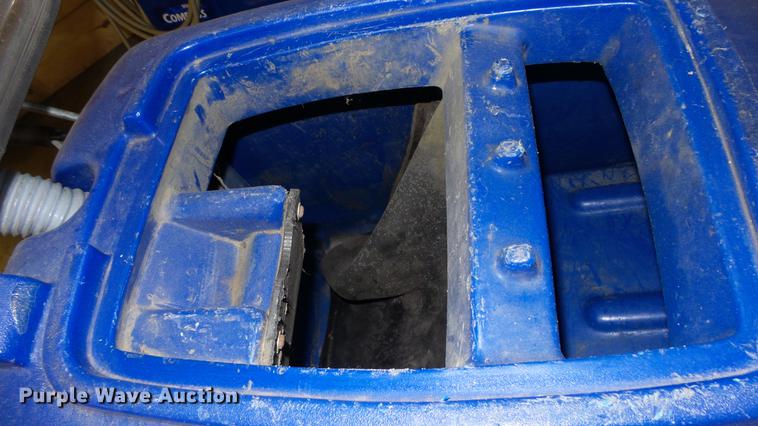 image for item ER9627 Windsor Voyager 2 floor scrubber