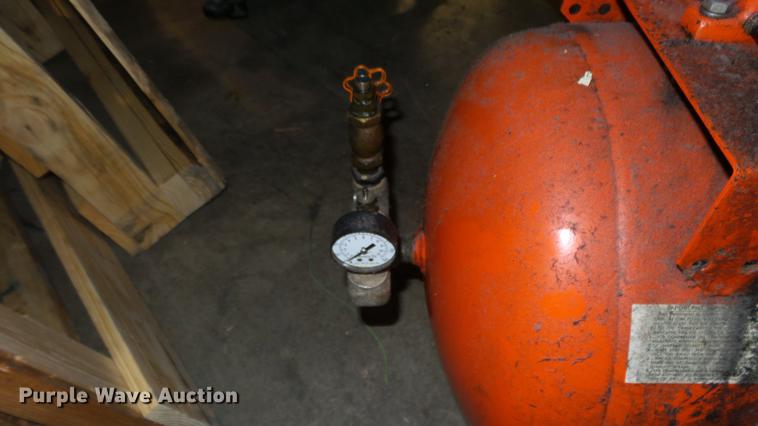 image for item ER9628 DeVilbiss air compressor