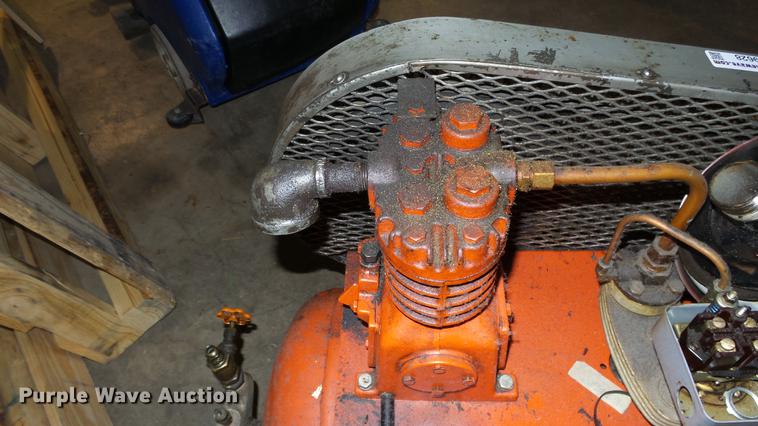 image for item ER9628 DeVilbiss air compressor