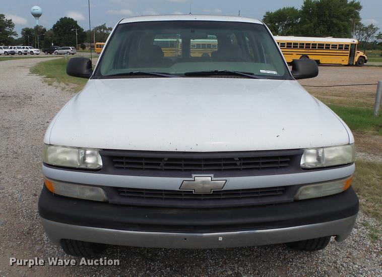 image for item ER9629 2001 Chevrolet Suburban C1500 SUV