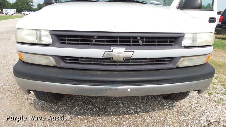 image for item ER9629 2001 Chevrolet Suburban C1500 SUV