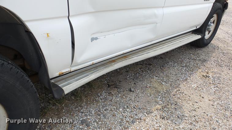 image for item ER9629 2001 Chevrolet Suburban C1500 SUV