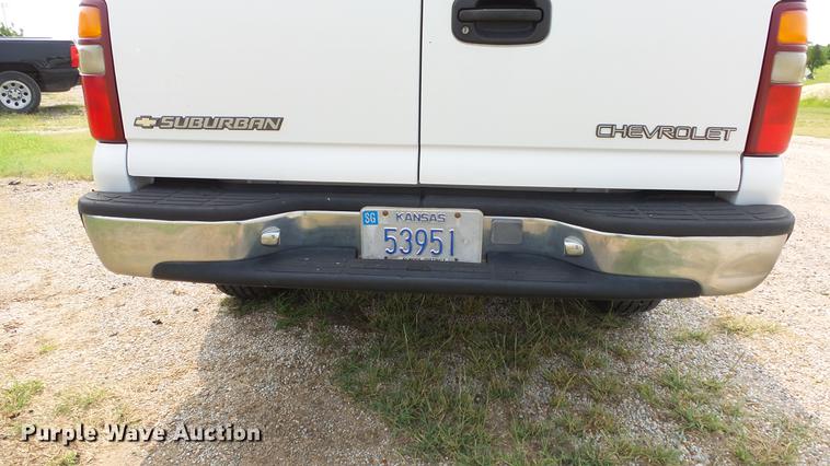 image for item ER9629 2001 Chevrolet Suburban C1500 SUV